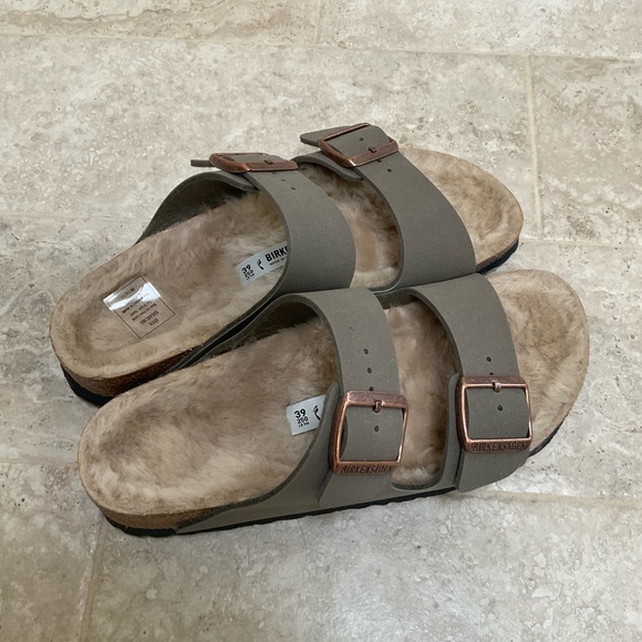 Birkenstock Arizona Shearling - Gray Taupe color - size 39 - NWOT - Picture 4 of 8